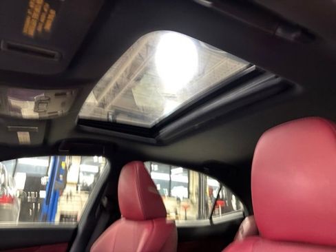 Used 2018 Lexus IS 350 image 22