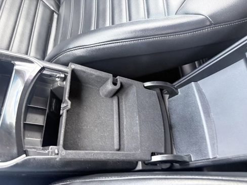 Used 2019 Ford Edge SEL w/ Equipment Group 201A FWD image 19