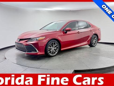 Used 2023 Toyota Camry XLE w/ Protection Package (Q2) (TMS) image 1