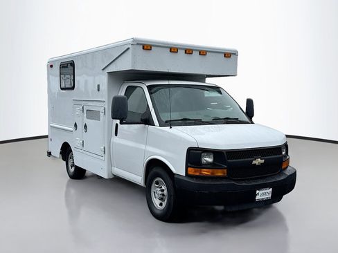 Used 2008 Chevrolet Express 3500 RWD image 3
