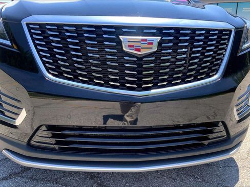 Certified 2025 Cadillac XT5 Premium Luxury AWD/4WD image 30