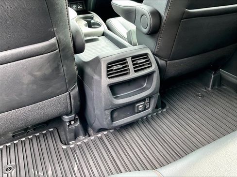 Used 2022 Honda Passport TrailSport image 25