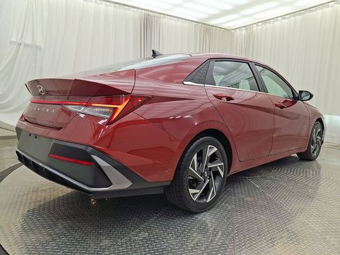 Used 2024 Hyundai Elantra SEL w/ Convenience Package FWD image 28
