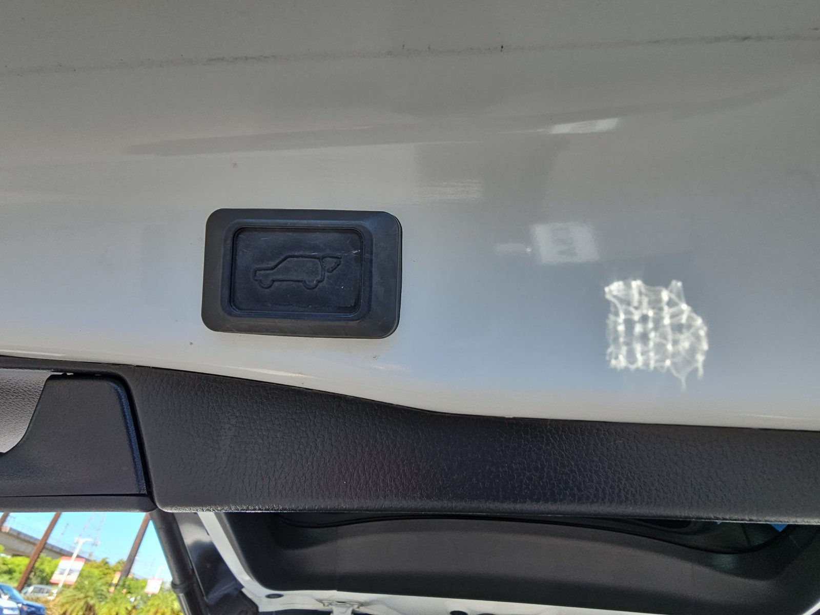 Used 2022 Toyota RAV4 XLE Premium FWD image 13