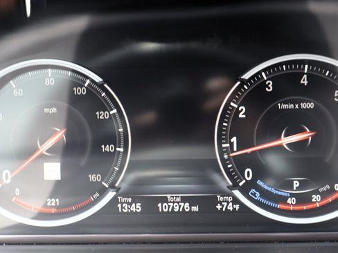 Used 2015 BMW 750Li RWD image 23