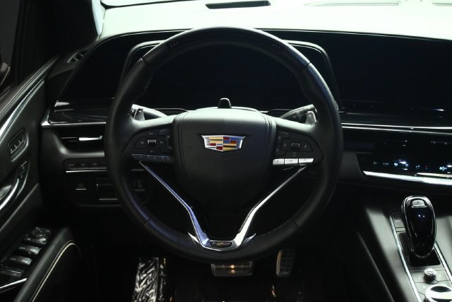 Used 2024 Cadillac Escalade ESV V w/ Heavy-Duty Trailer Package AWD/4WD image 34