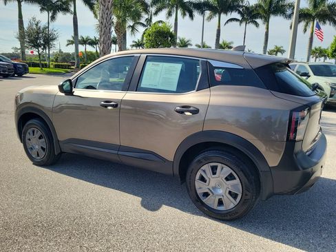 Used 2025 Nissan Kicks S FWD image 4