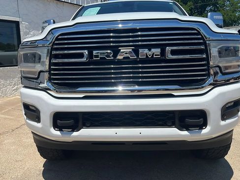 Used 2023 RAM 2500 Laramie AWD/4WD image 5