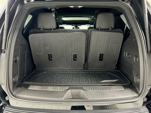 Used 2022 Chevrolet Tahoe RST w/ Sport Performance Package image 25