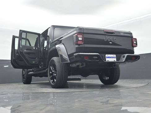 Used 2022 Jeep Gladiator Overland AWD/4WD image 74