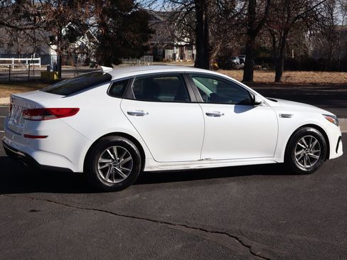 Used 2020 Kia Optima LX image 4
