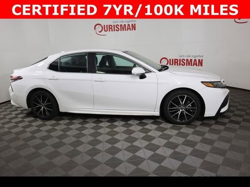 Used 2022 Toyota Camry SE FWD image 25