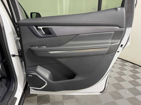 New 2026 Buick Enclave Sport Touring w/ Power Package image 15