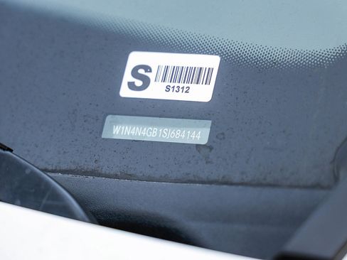 Certified 2025 Mercedes-Benz GLA 250 image 7