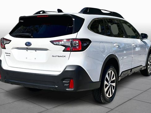 Used 2022 Subaru Outback Premium image 13