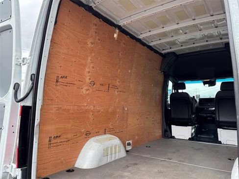 Used 2023 Mercedes-Benz Sprinter 144 Cargo image 26