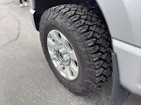 Used 2024 Ford F250 XLT image 9