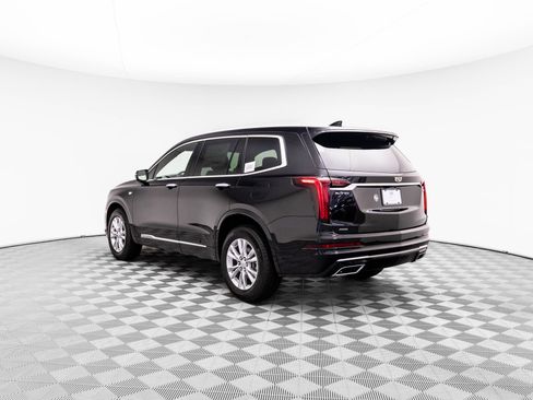 New 2025 Cadillac XT6 Luxury image 5
