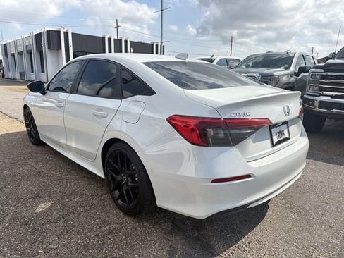 Used 2024 Honda Civic Sport image 9