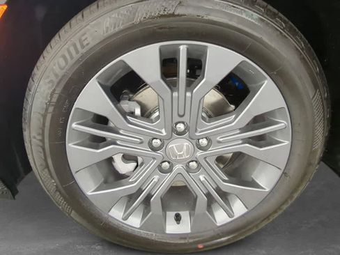 New 2026 Honda Odyssey Touring image 9