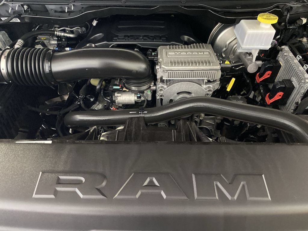 Used 2022 RAM 1500 Big Horn AWD/4WD image 34