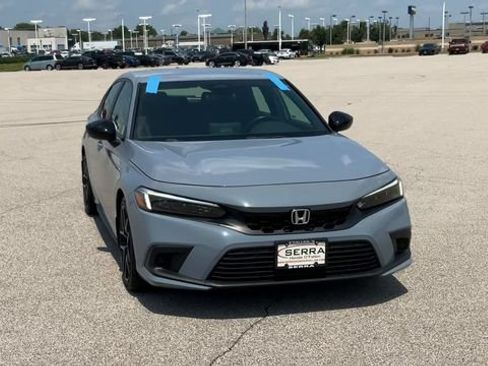 Used 2024 Honda Civic Sport image 3