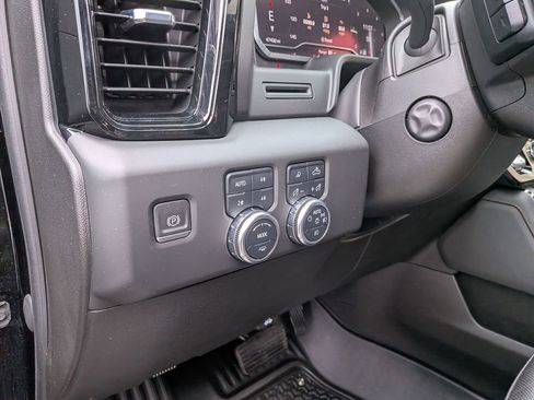 Used 2023 GMC Sierra 1500 AT4 w/ AT4 Premium Package AWD/4WD image 15