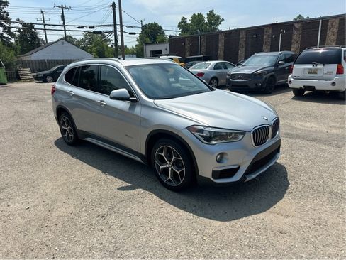 Used 2016 BMW X1 xDrive28i AWD/4WD image 8