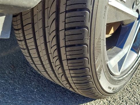 Used 2025 Hyundai Elantra Sport image 24