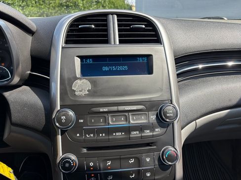 Used 2014 Chevrolet Malibu LS image 14