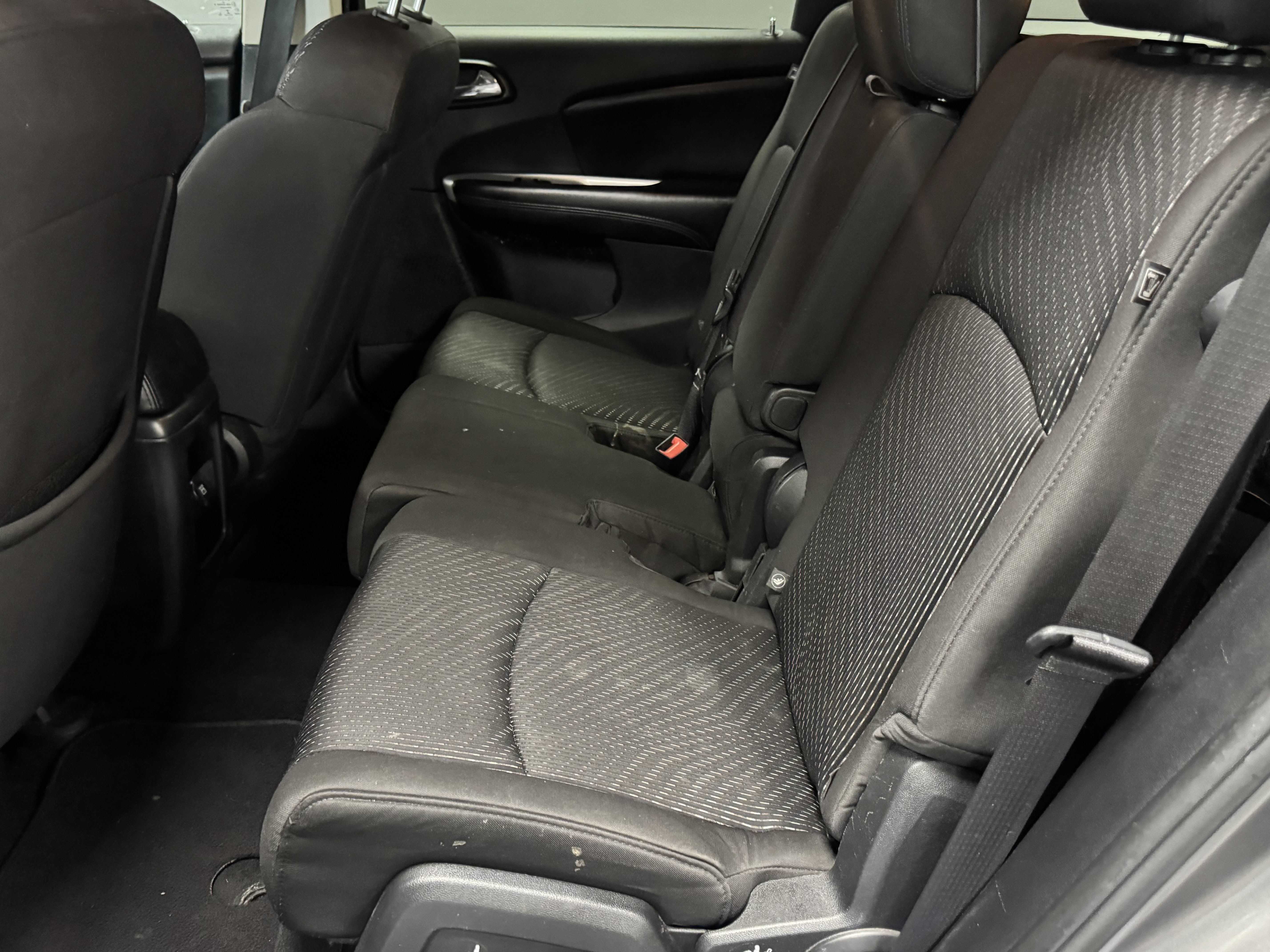Used 2013 Dodge Journey SXT w/ Flexible Seating Group FWD image 10