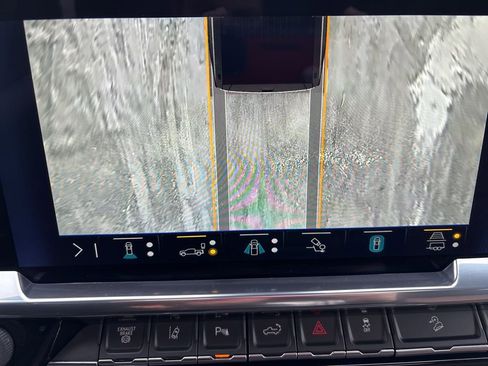 Used 2024 Chevrolet Silverado 2500 High Country w/ High Country Premium Package image 26