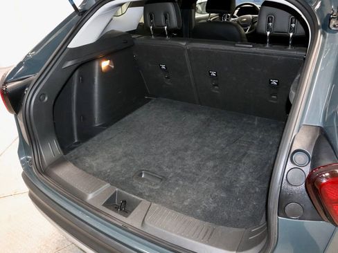 Used 2025 Chevrolet Trax LT w/ LT Convenience Package image 14