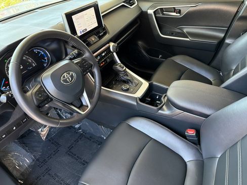Used 2025 Toyota RAV4 XLE Premium w/ Weather Package AWD/4WD image 10
