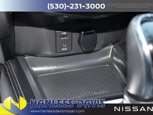 Used 2017 Nissan Rogue Sport SL image 20