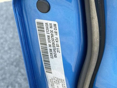 Used 2025 Jeep Compass Limited w/ Sun & Sound Group image 11