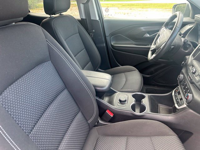 Used 2024 GMC Terrain SLE FWD image 2