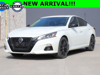 Used 2022 Nissan Altima 2.5 SR w/ Midnight Edition Package