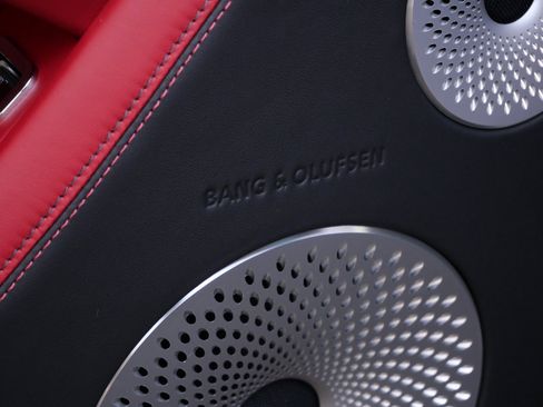 New 2025 Bentley Bentayga Extended Wheelbase image 17