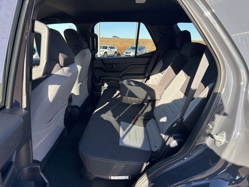 Certified 2025 Toyota 4Runner TRD Off-Road image 19