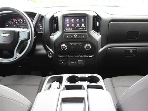 Used 2025 Chevrolet Silverado 2500 Custom w/ Z71 Off-Road Package AWD/4WD image 45