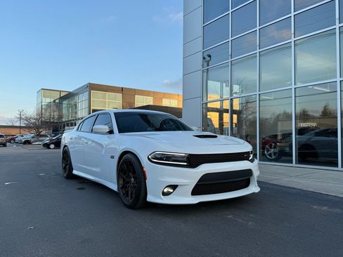 Used 2016 Dodge Charger SRT w/ Harman/Kardon Audio Group image 1