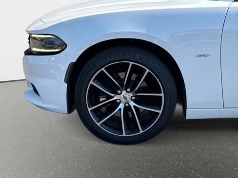 Used 2018 Dodge Charger GT image 12