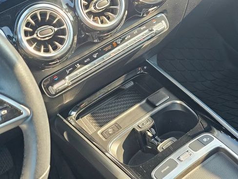 Certified 2025 Mercedes-Benz GLB 250 4MATIC image 36