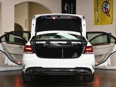Used 2014 Mercedes-Benz E 350 4MATIC Sedan image 88