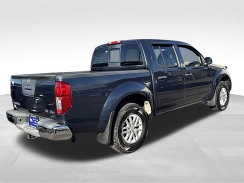 Used 2017 Nissan Frontier SV w/ SV Value Truck Package image 5