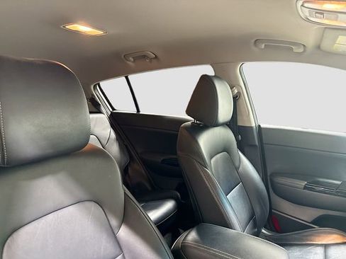 Used 2018 Kia Sportage EX image 25