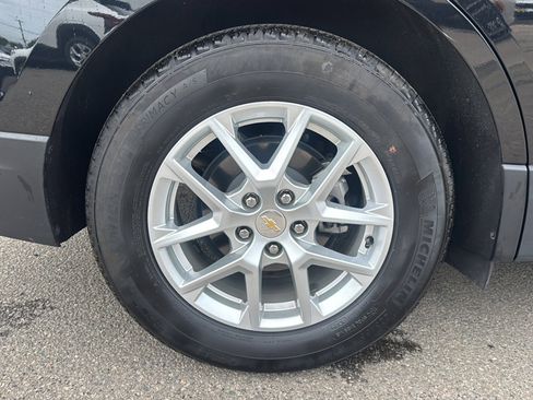 Used 2023 Chevrolet Equinox LT FWD image 43