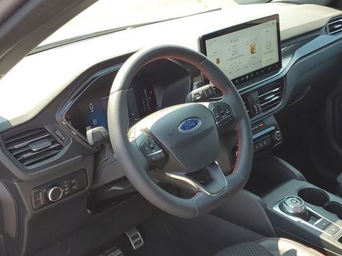 Used 2024 Ford Escape ST-Line w/ Tech Pack #1 AWD/4WD image 7