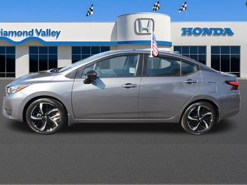 Used 2025 Nissan Versa SR w/ Trunk Package image 9